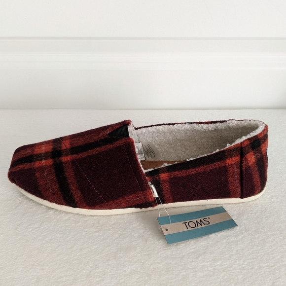 TOMS Slip On Flat Belmont Wool Blend Red Plaid Upper Faux Shearling Lined 10 NWT - Picture 2 of 13